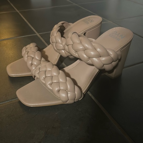 Madden NYC heels size 11W - Picture 1 of 4